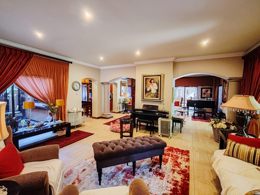 4 Bedroom Property for Sale in Van Der Hoff Park North West